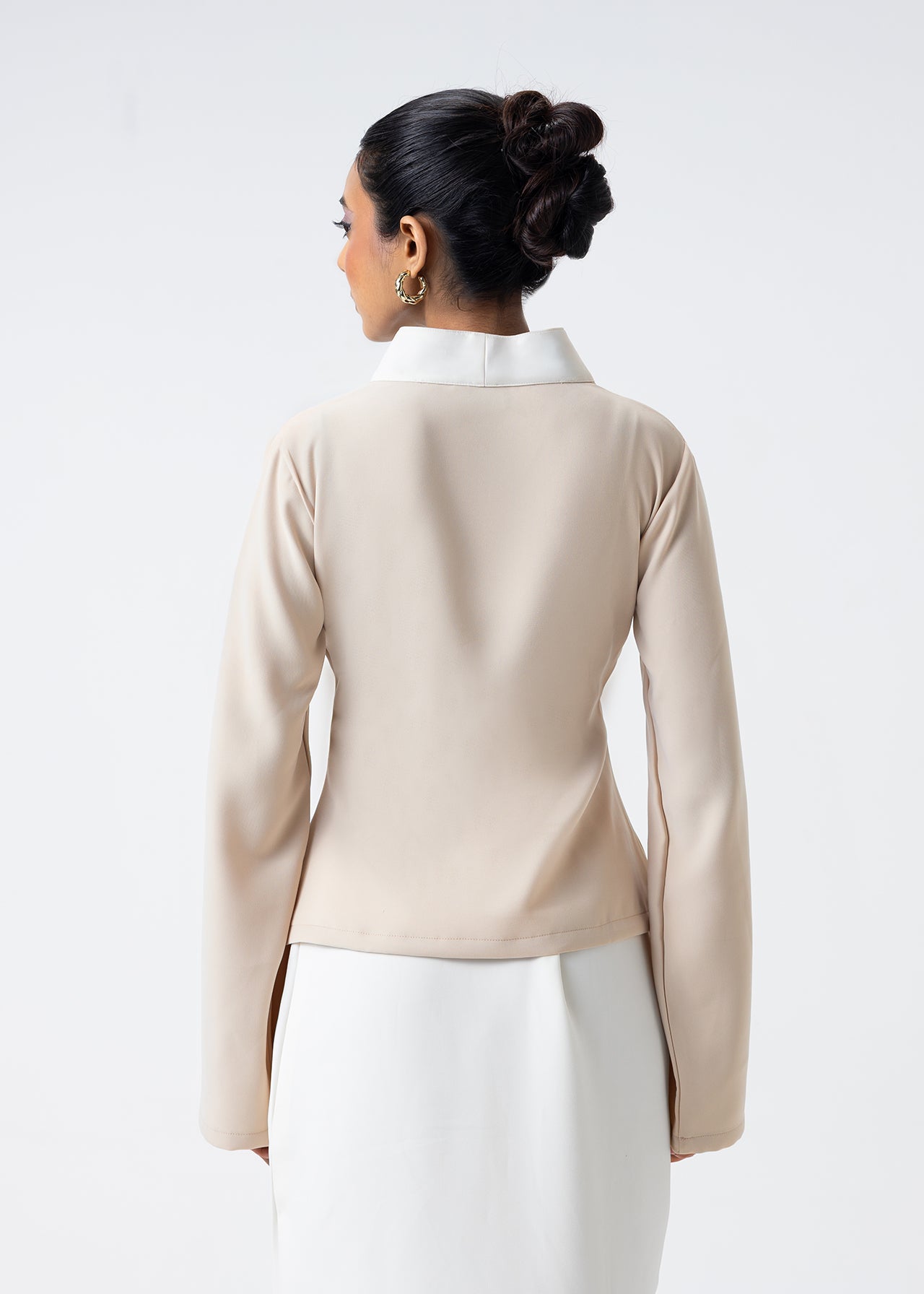 HIGH NECK PANELLED TOP