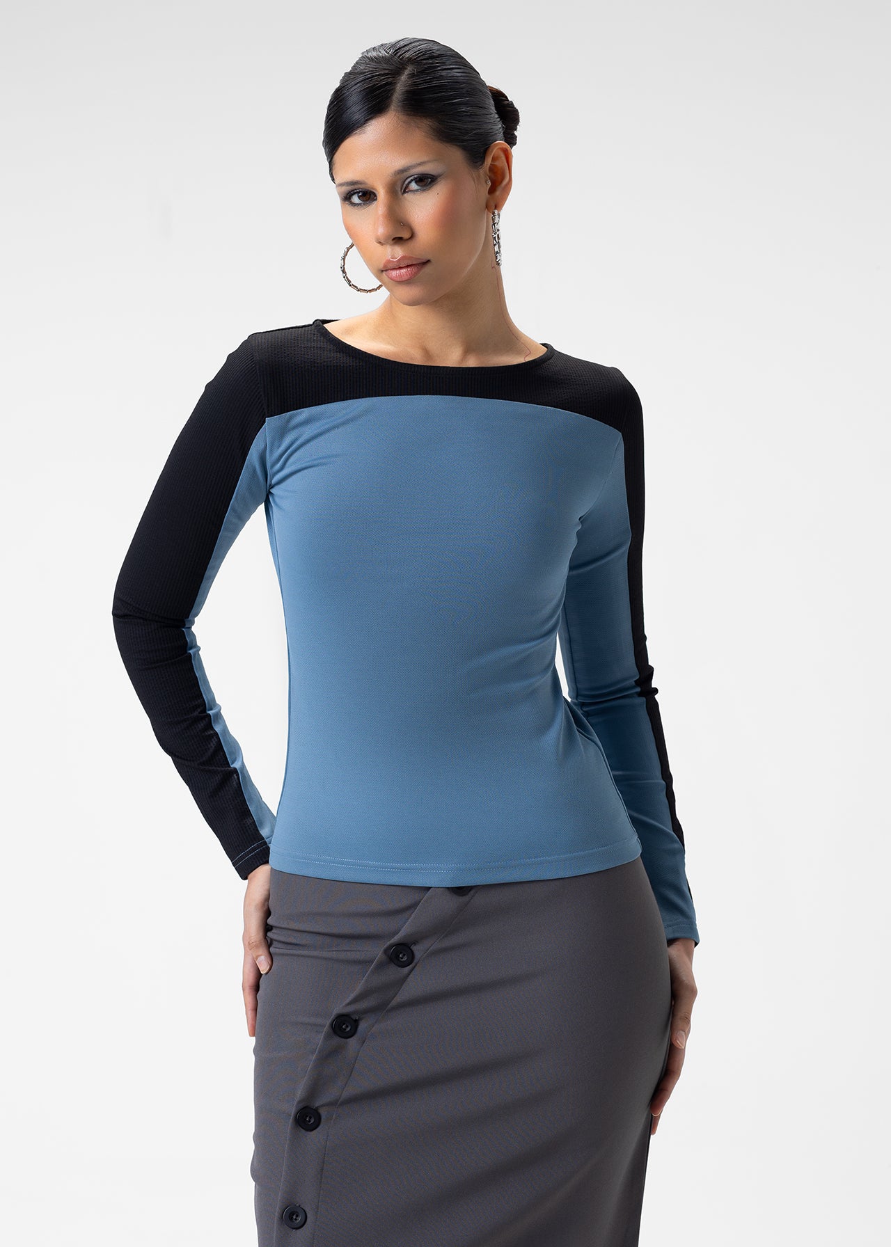 CONTRAST PANEL LONG SLEEVE TOP