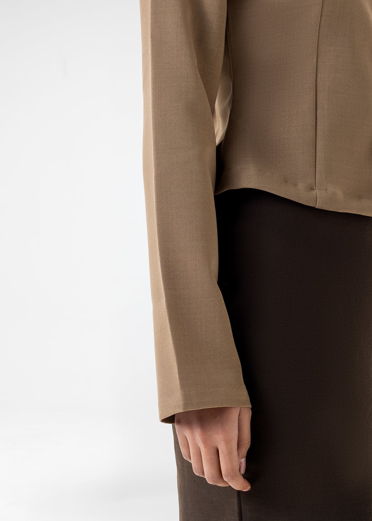 MANDARIN COLLAR  STRUCTURED SNAP TOP