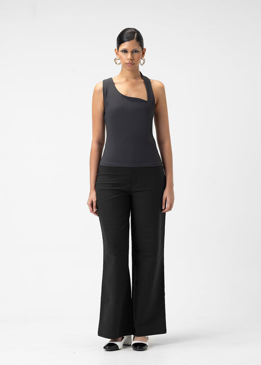ASYMMETRIC STRUCTURED TOP