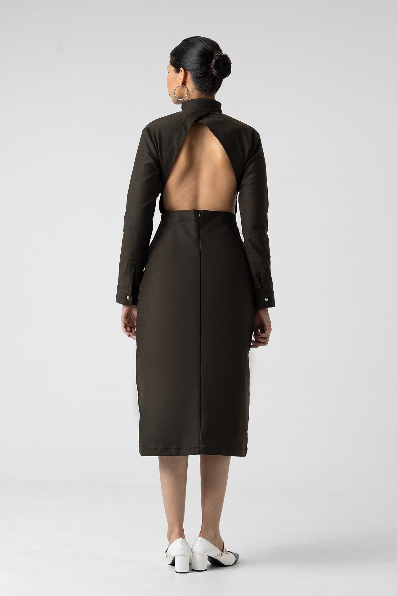 HIGH NECK STRUCTURED MIDI DRESS
