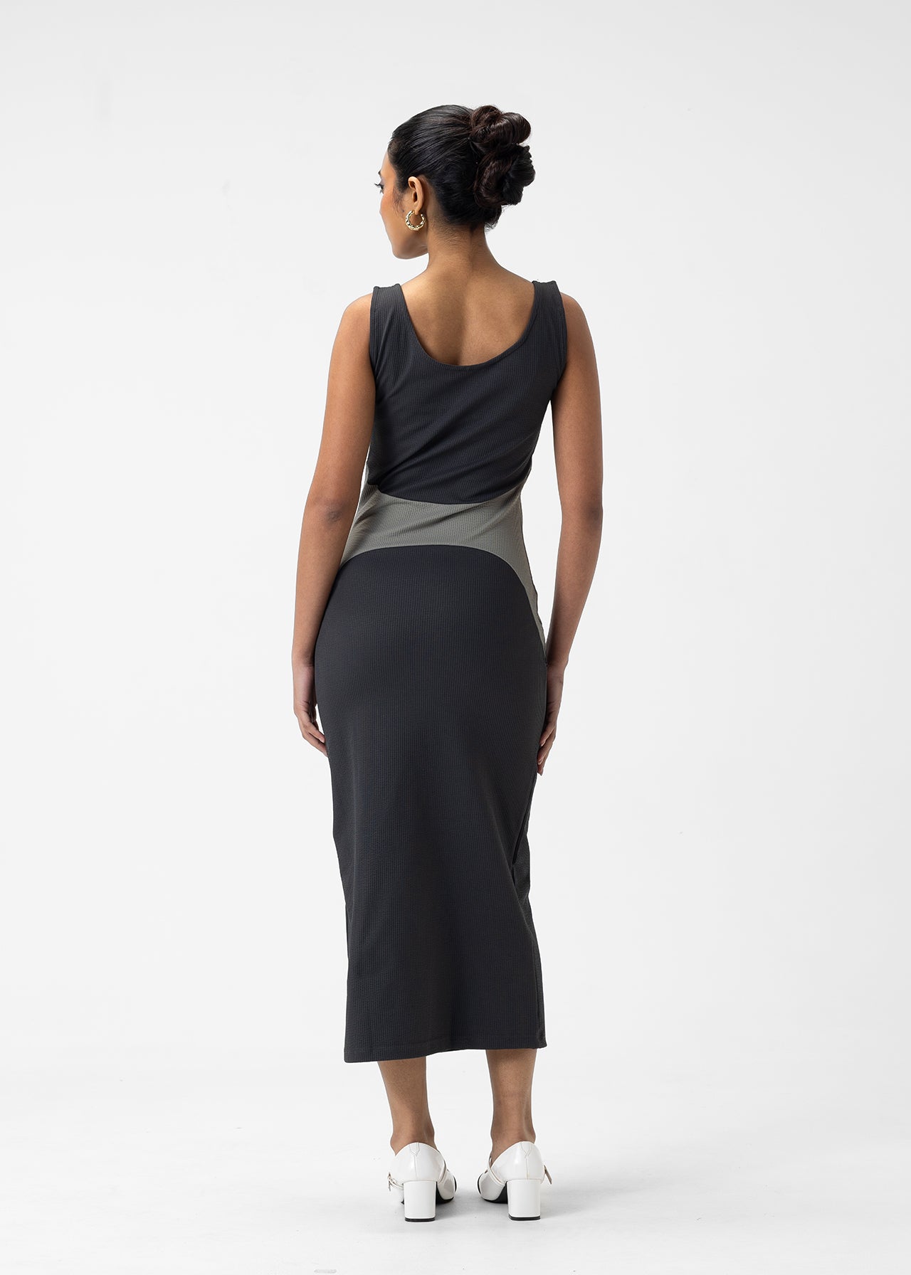 COLOUR BLOCK SCOOP NECK MIDI DRESS
