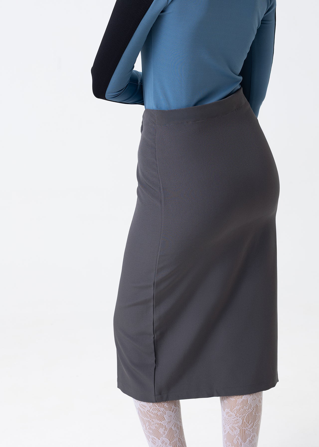 ASYMMETRIC BUTTON MIDI SKIRT