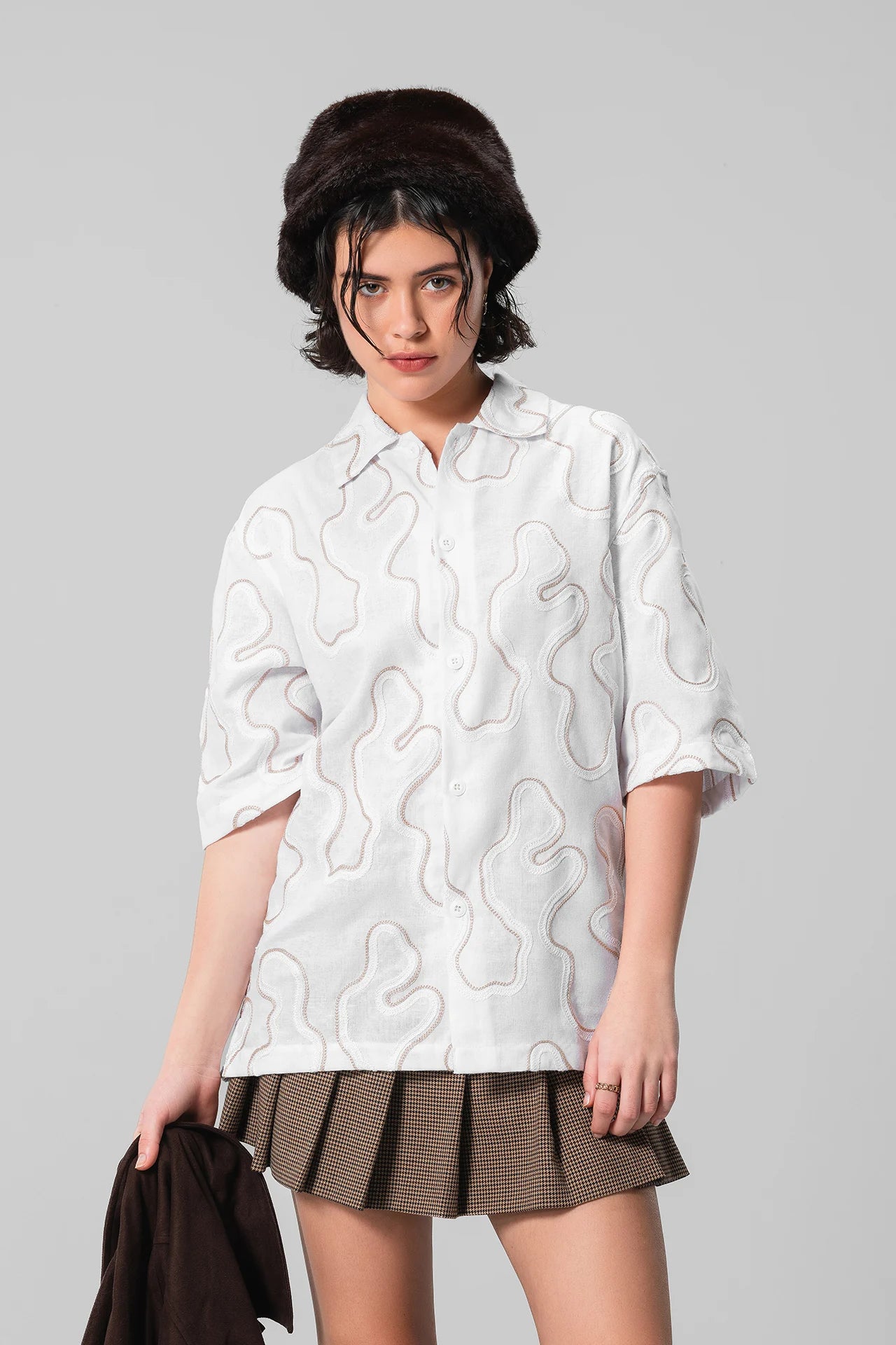 WHITE TEXTURED PRINT SHIRT