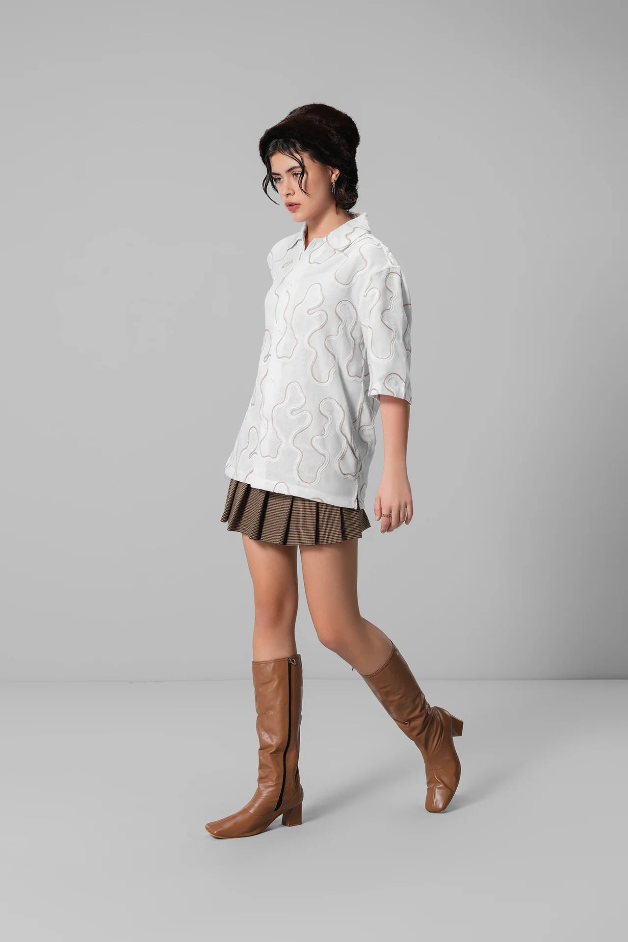 WHITE TEXTURED PRINT SHIRT