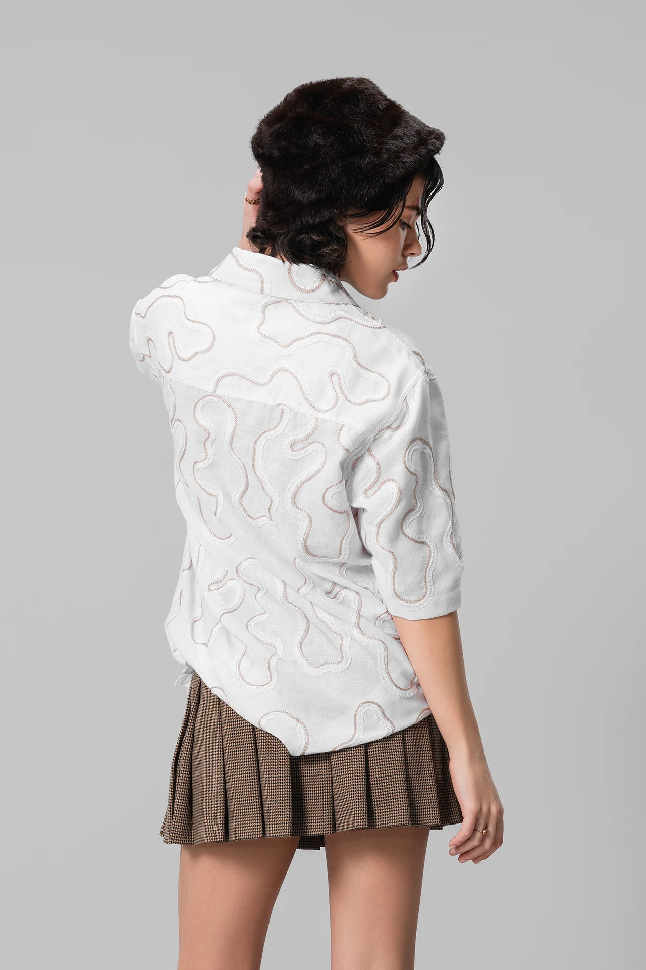 WHITE TEXTURED PRINT SHIRT
