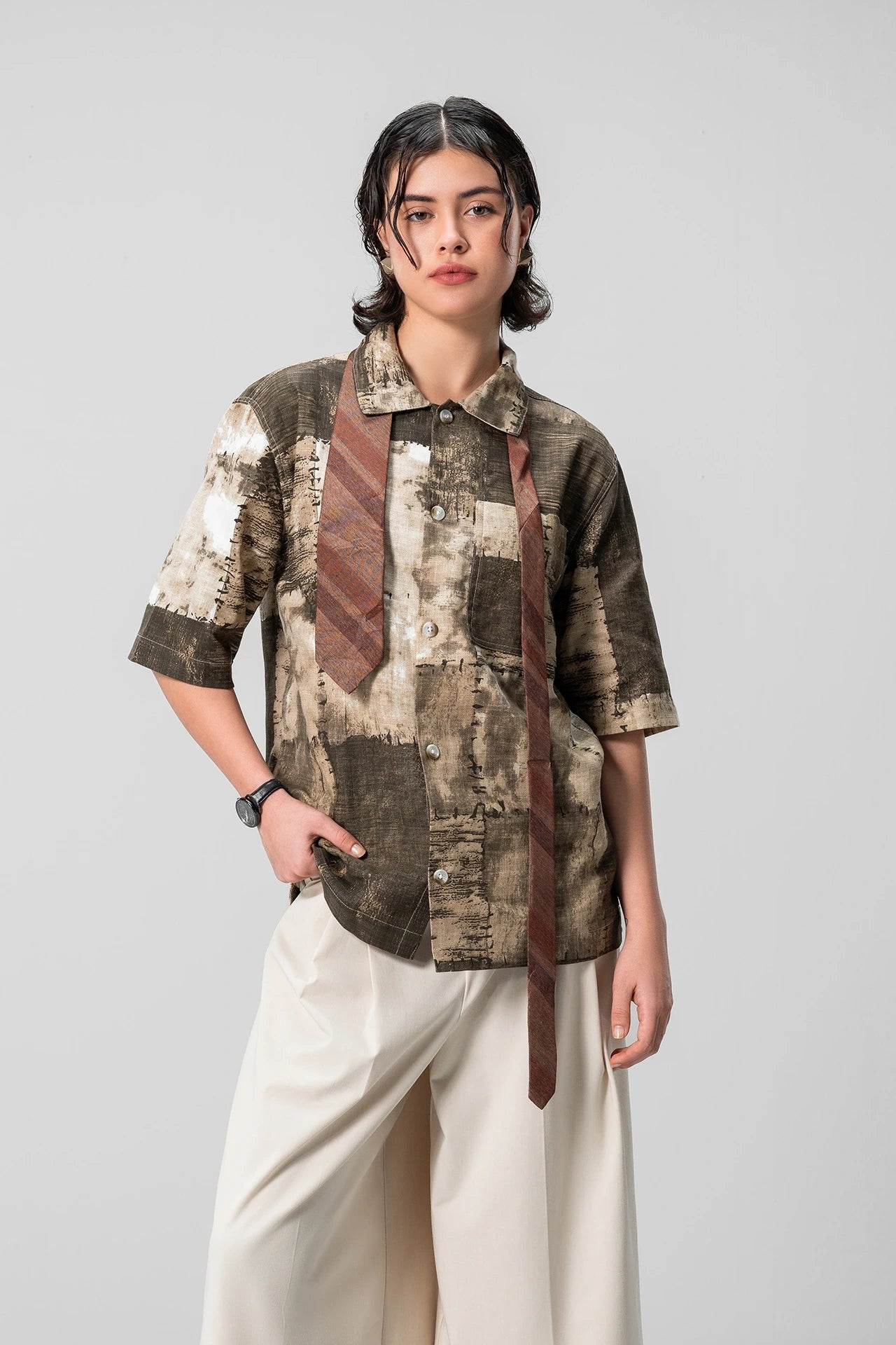 BROWN PRINT SHIRT
