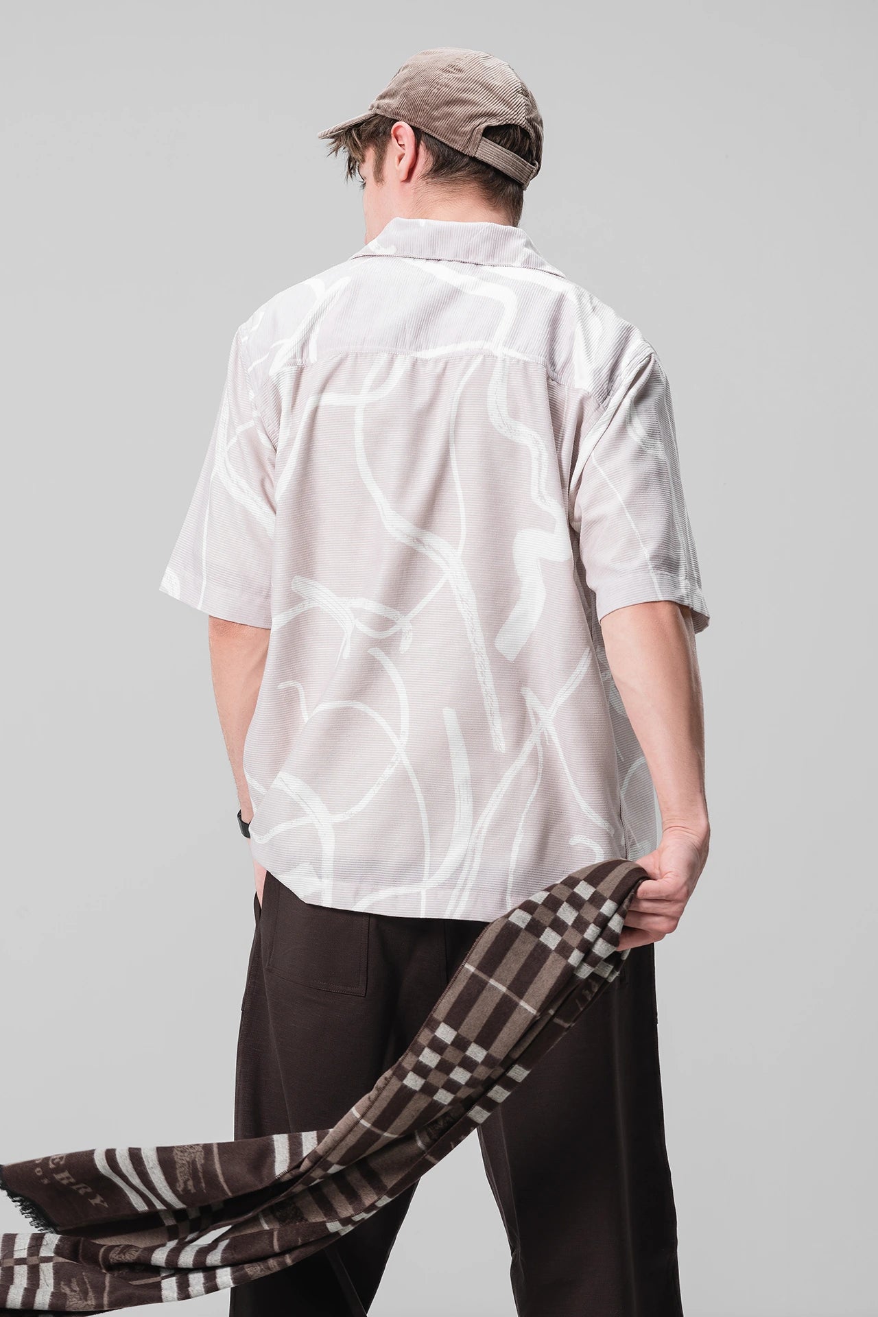 LIGHT ABSTRACT PRINT SHIRT