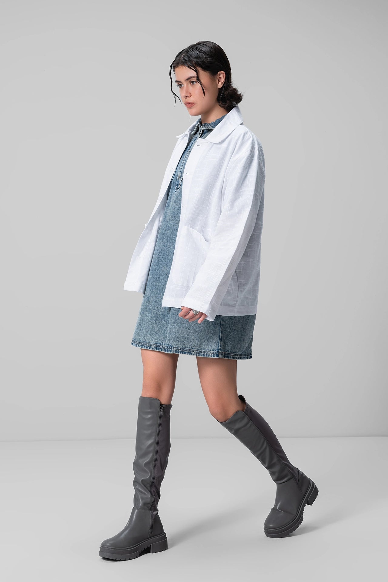 WHITE SHACKET
