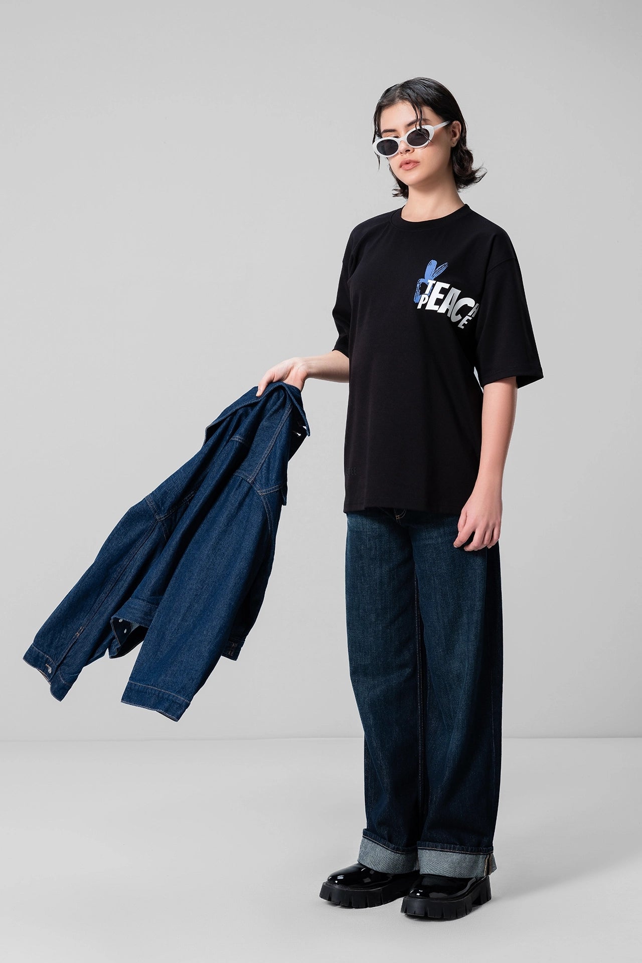 BLACK PEACE T-SHIRT