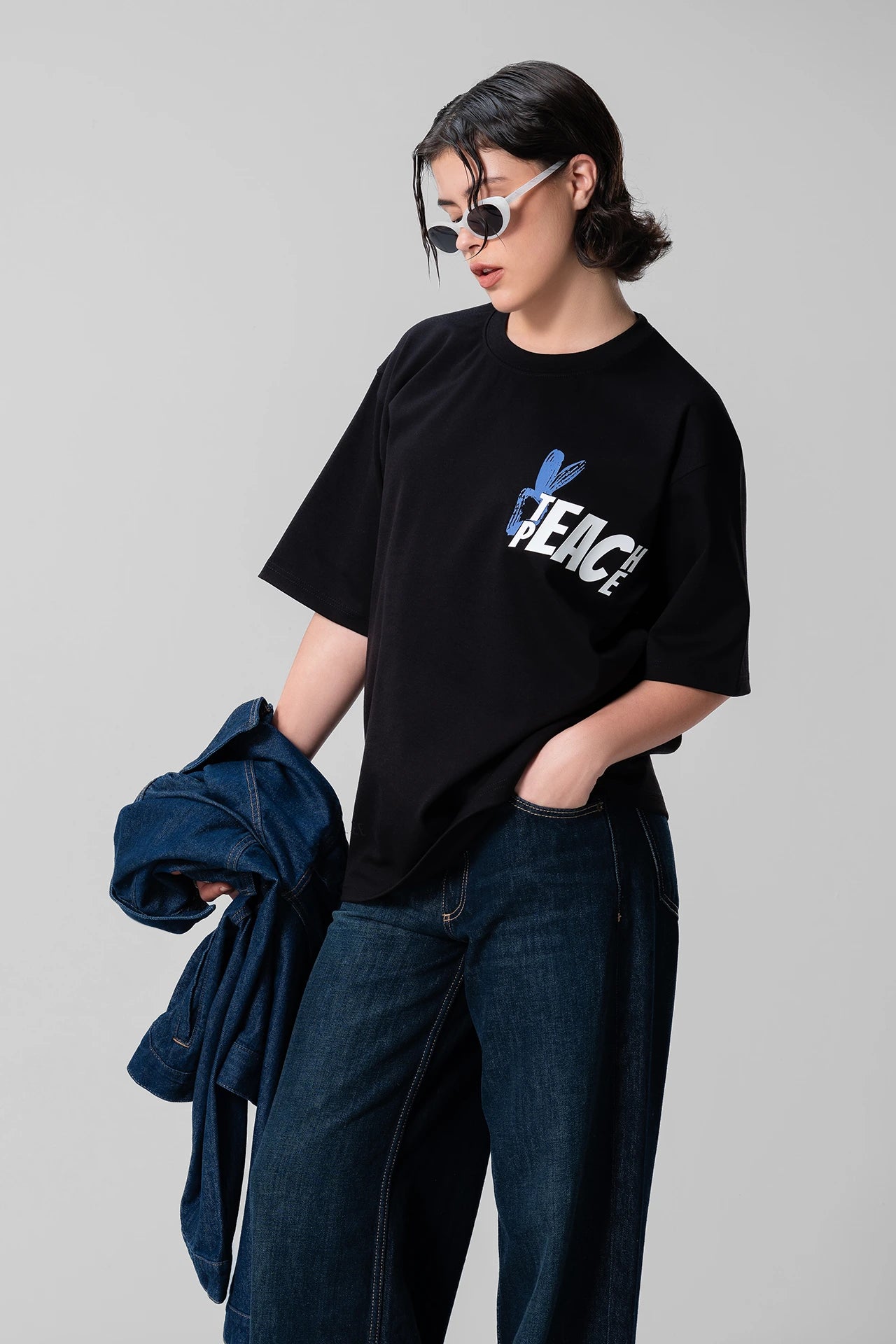 BLACK PEACE T-SHIRT