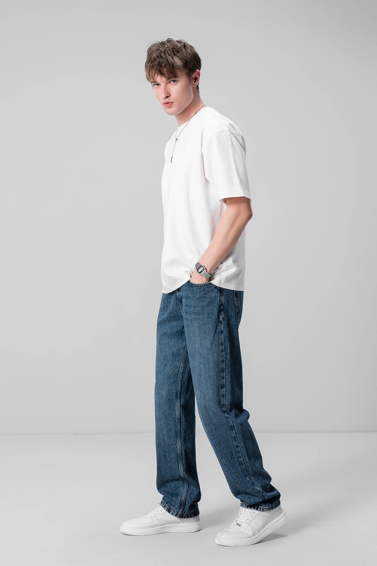 WHITE PLAIN T-SHIRT