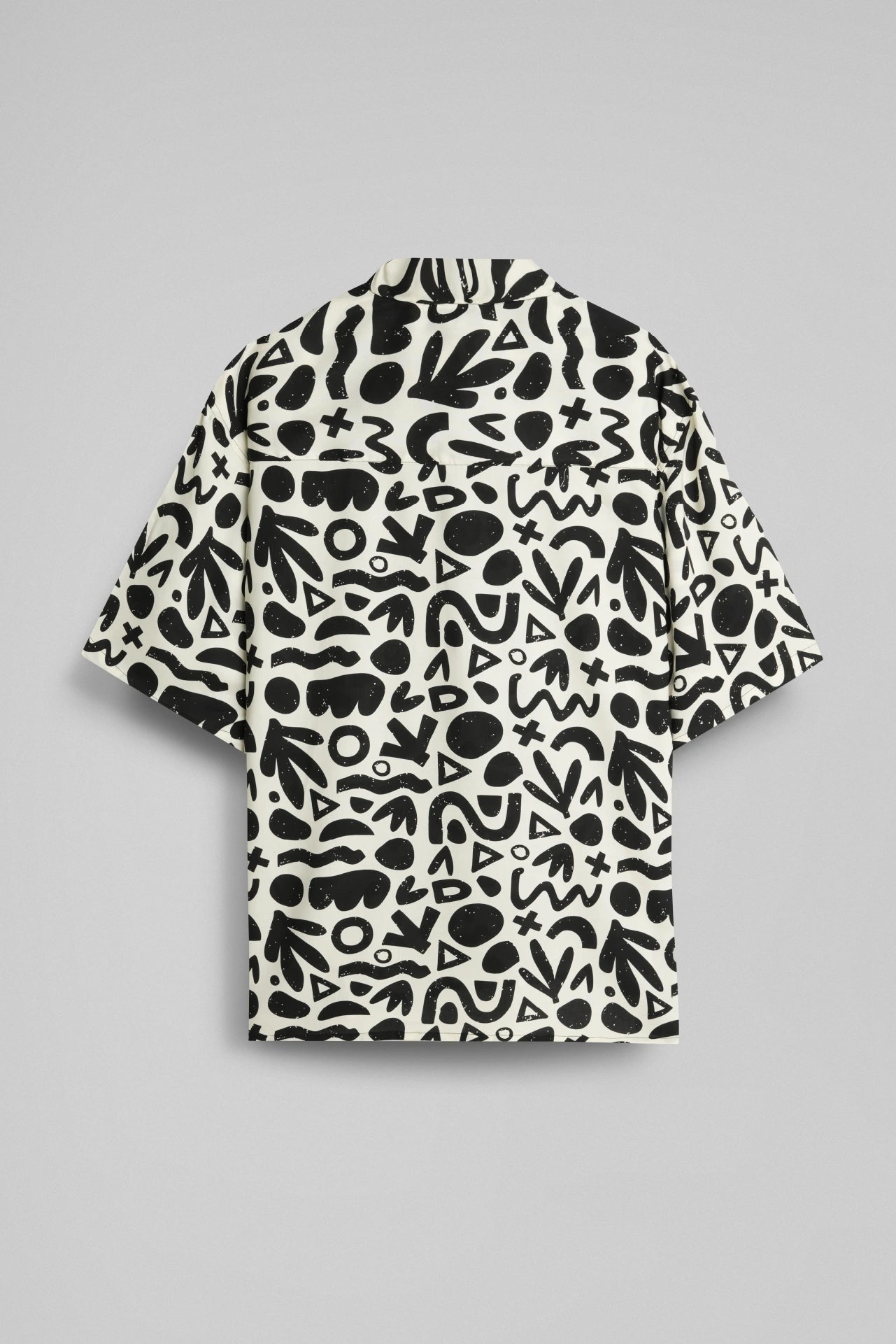PATTERN PRINT SHIRT