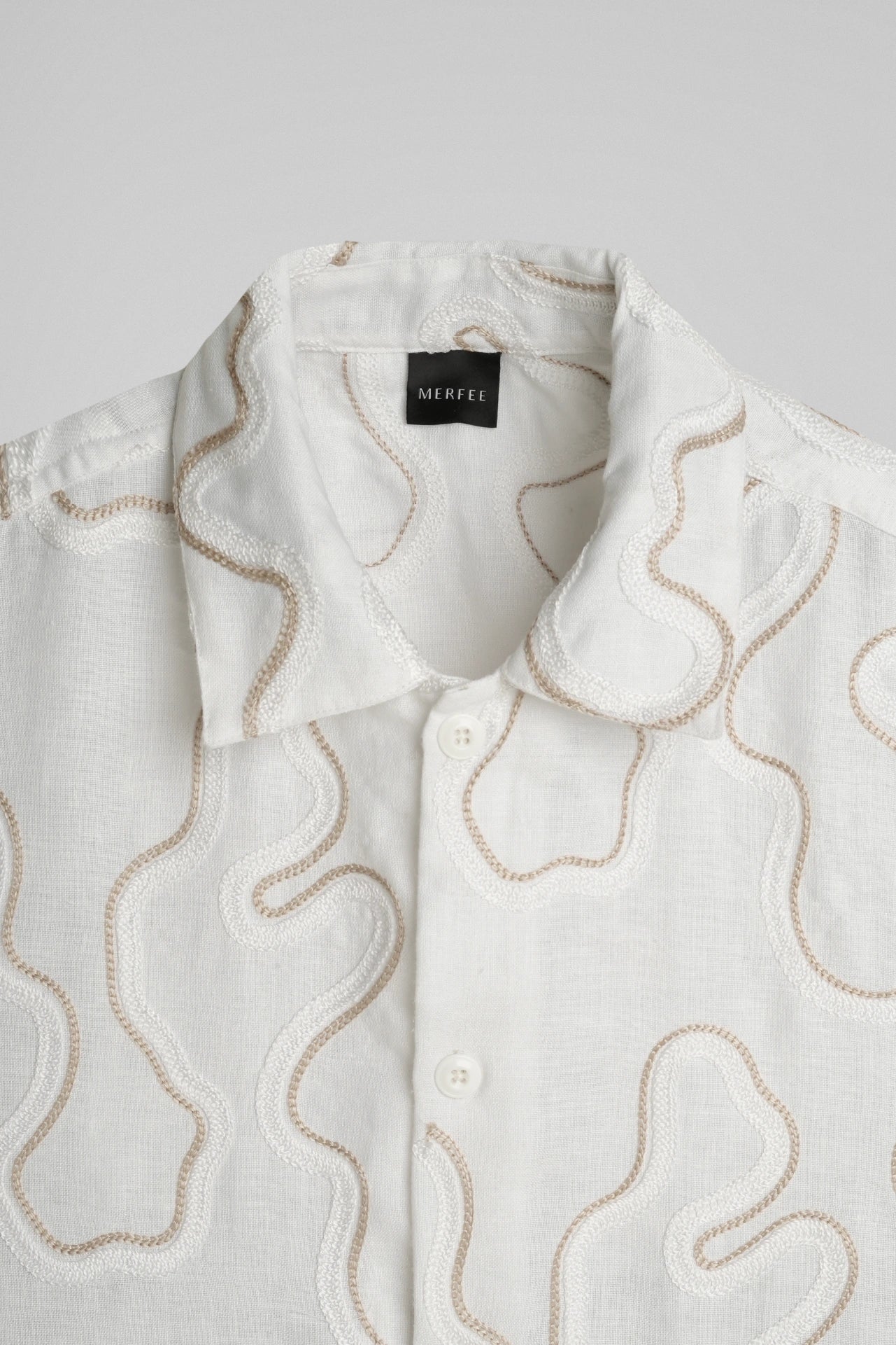 WHITE TEXTURED PRINT SHIRT