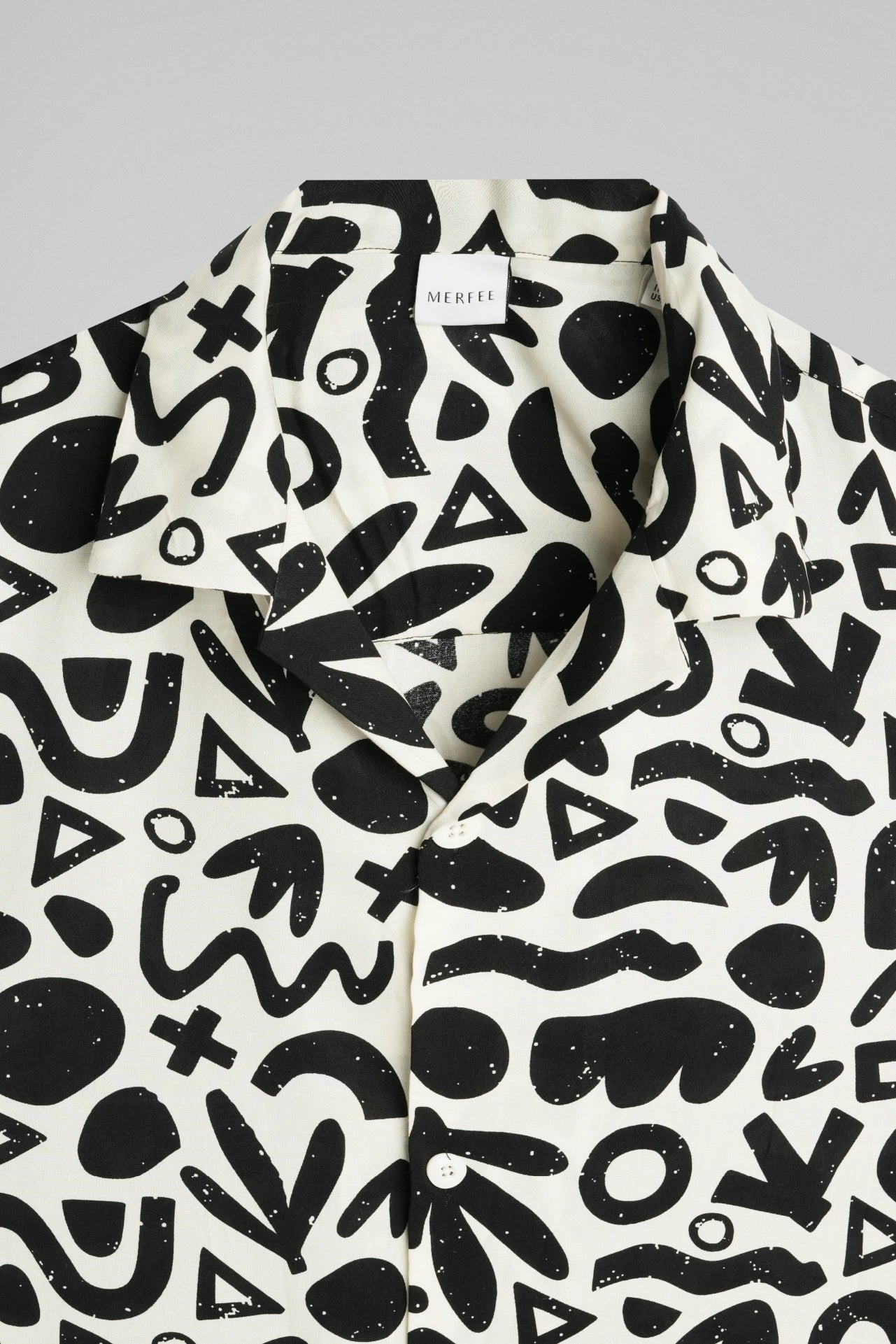 PATTERN PRINT SHIRT